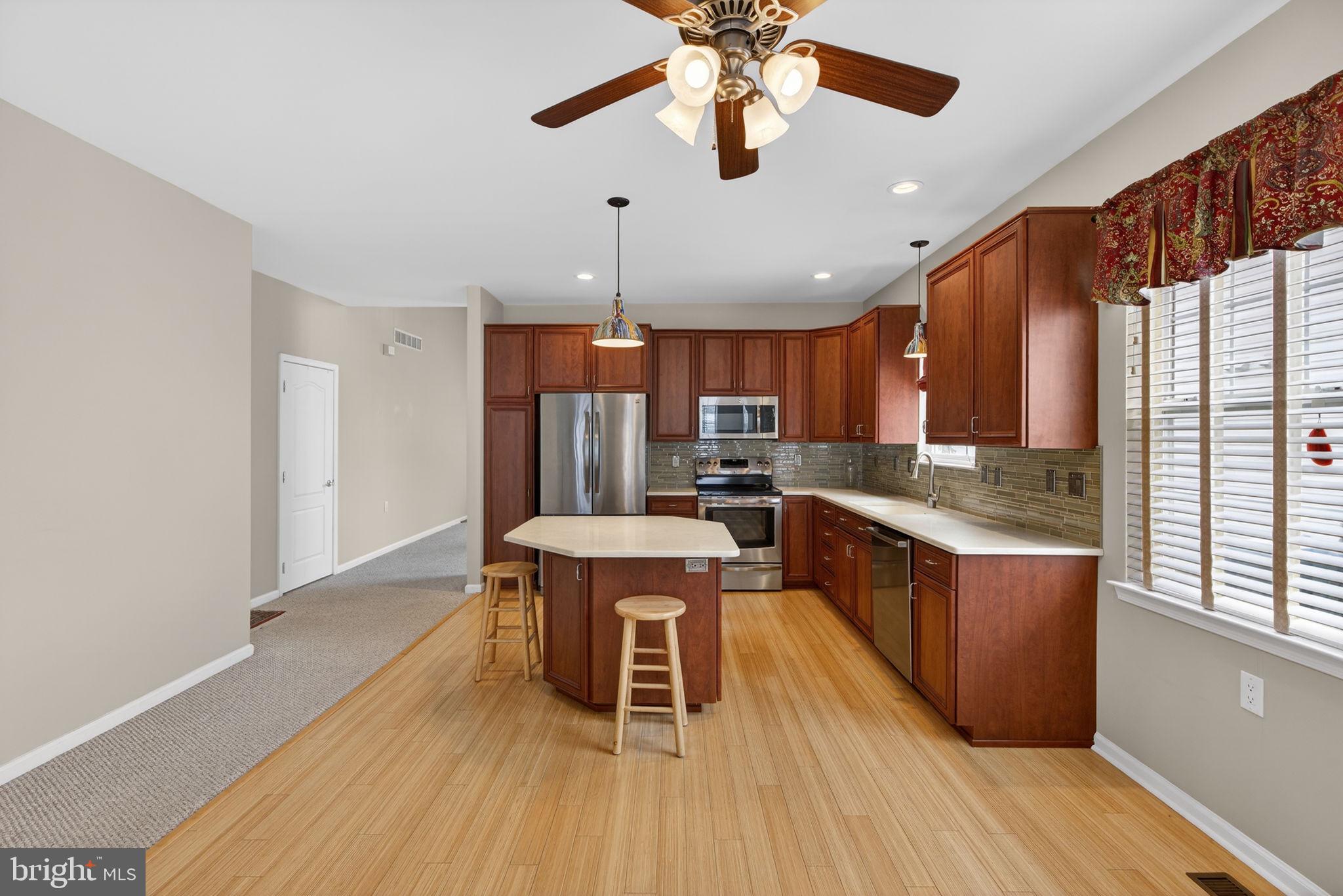 LEGACY OAKS - Residential