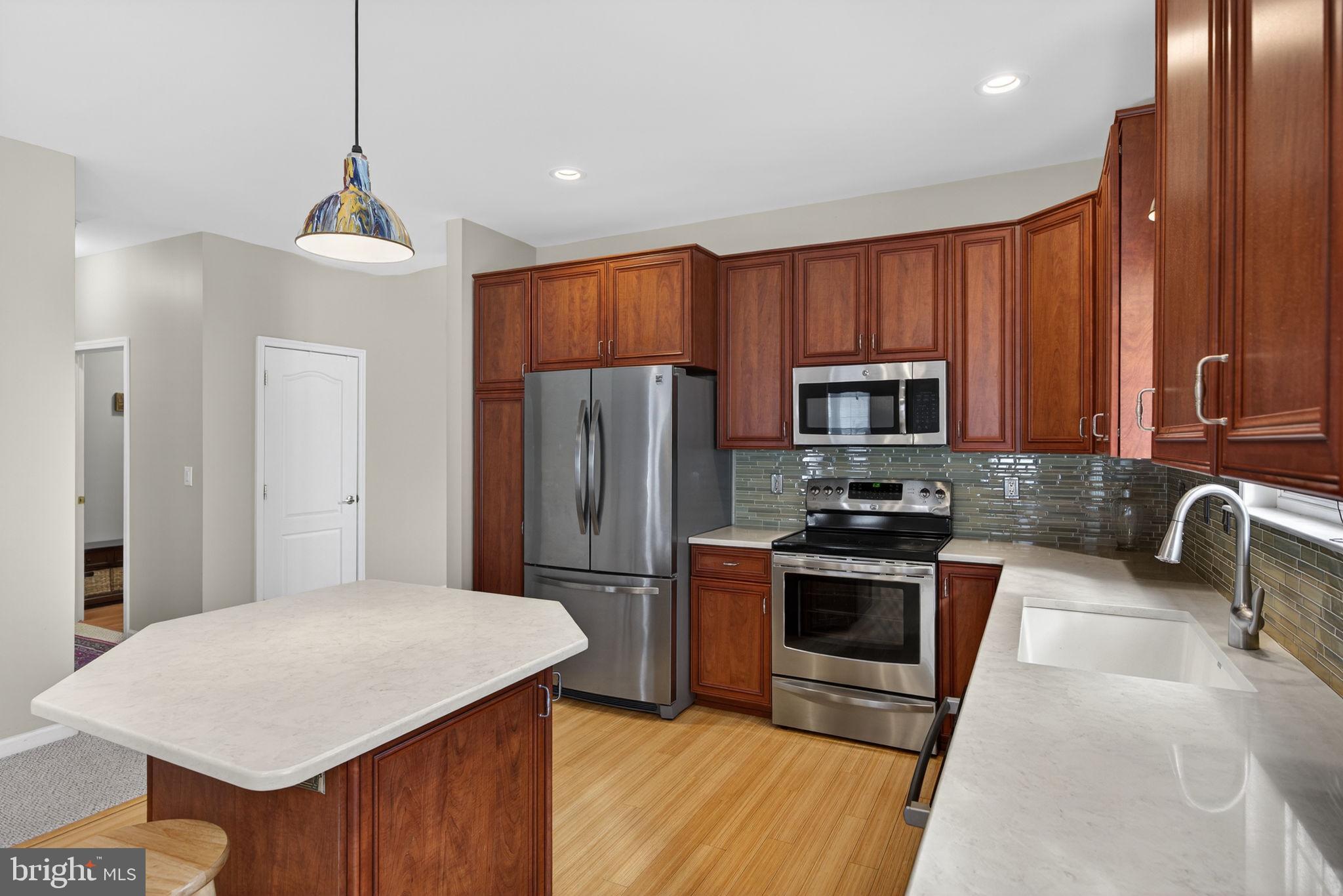 LEGACY OAKS - Residential