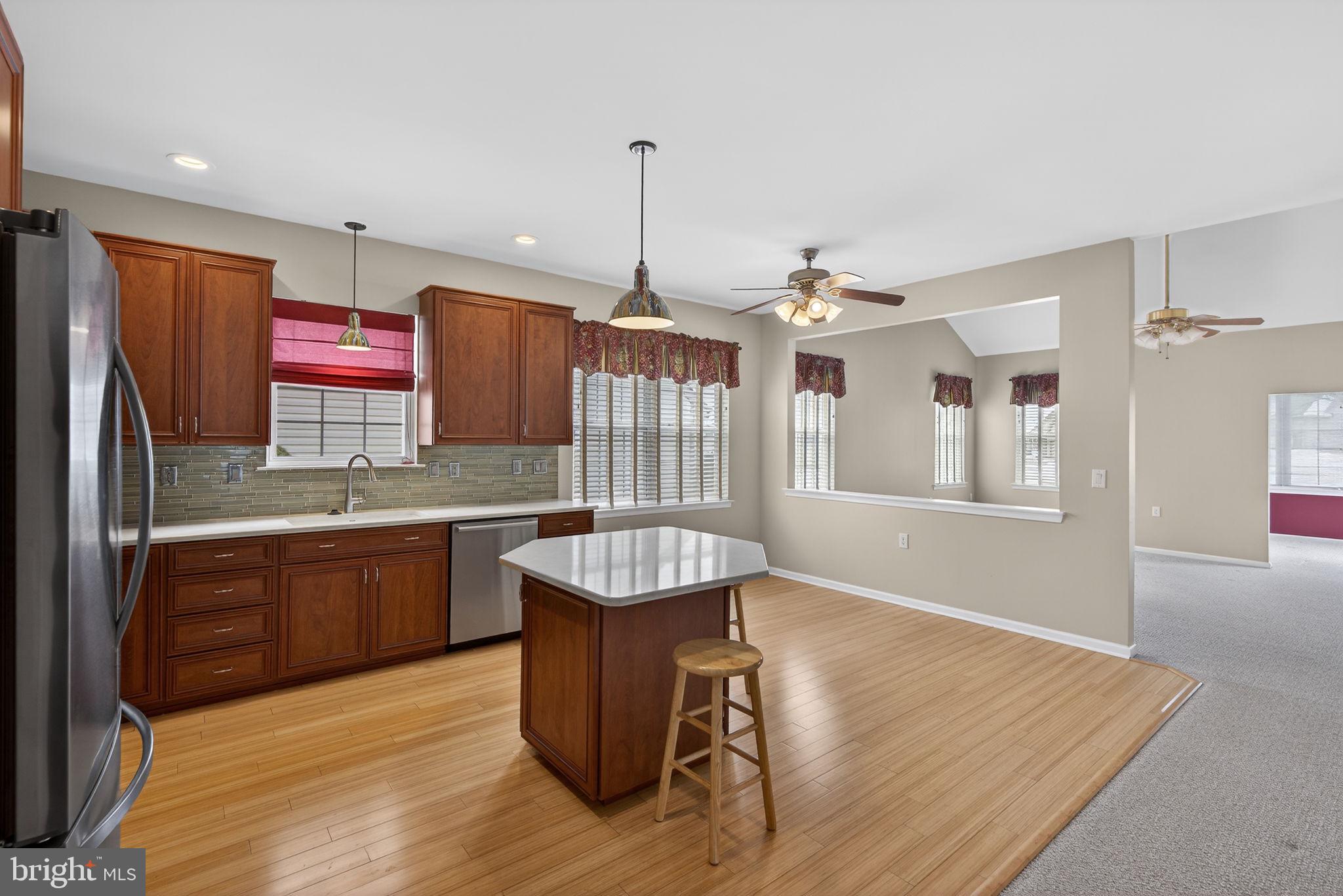 LEGACY OAKS - Residential