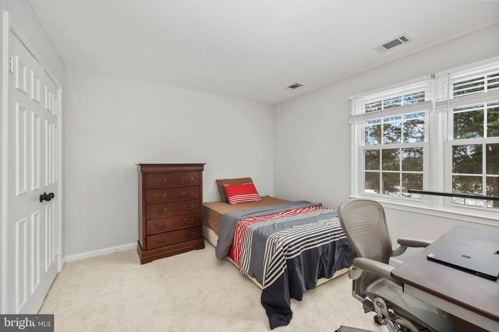 FRANKLIN GLEN - Residential