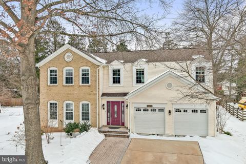 Photo of 3606 Canoe Birch Court, FAIRFAX, VA 22033 (MLS # VAFX2291336)