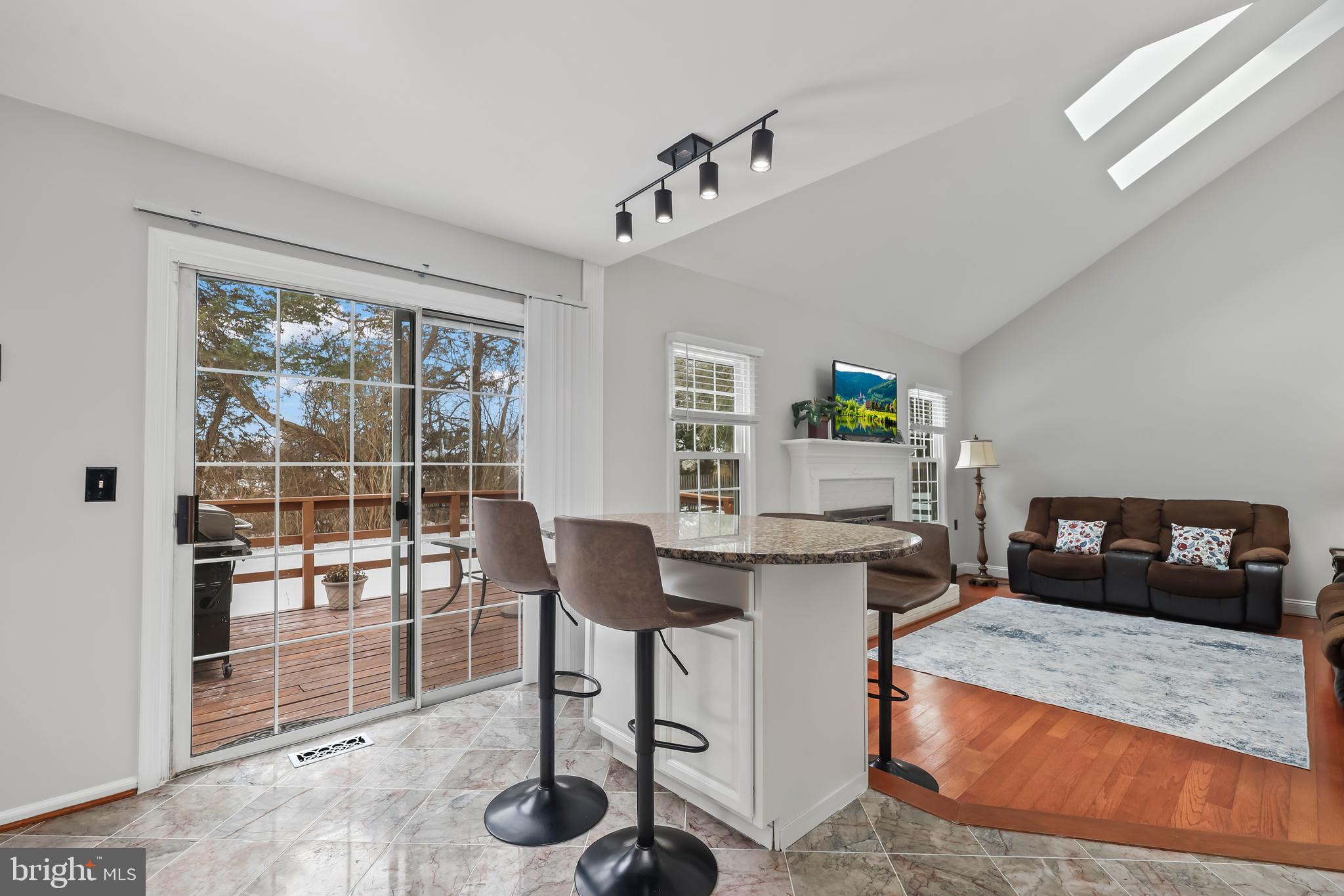 FRANKLIN GLEN - Residential