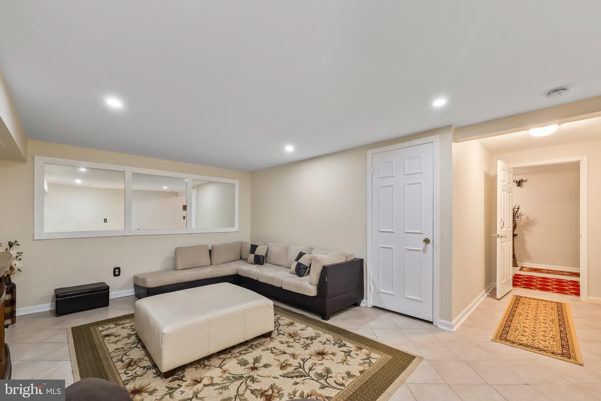 FRANKLIN GLEN - Residential