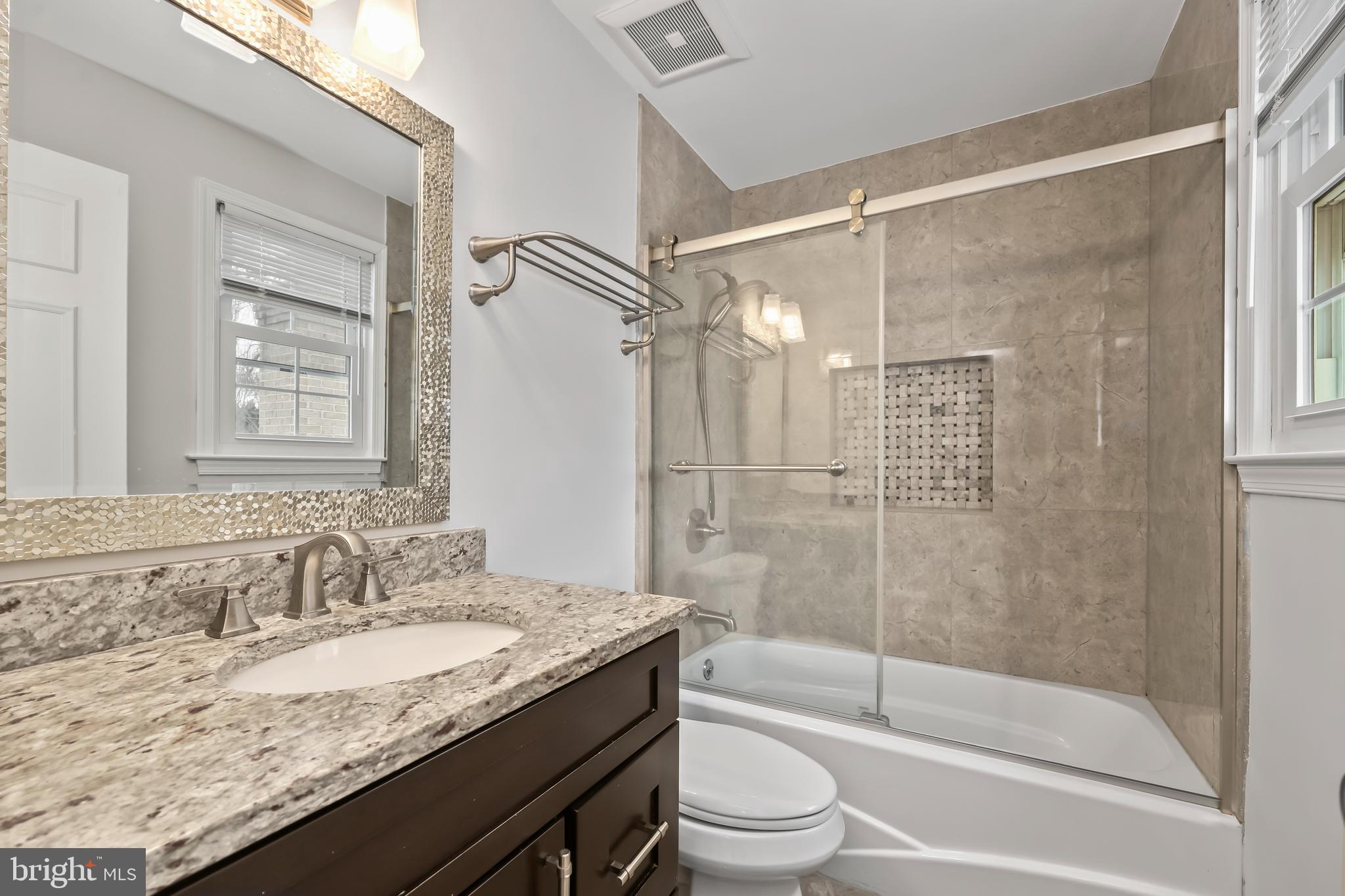 FRANKLIN GLEN - Residential