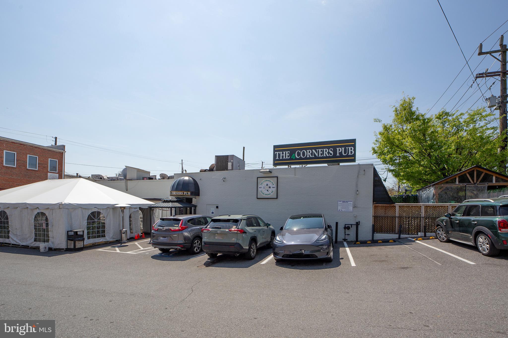 NORTHWOOD PARK - Residential Lease