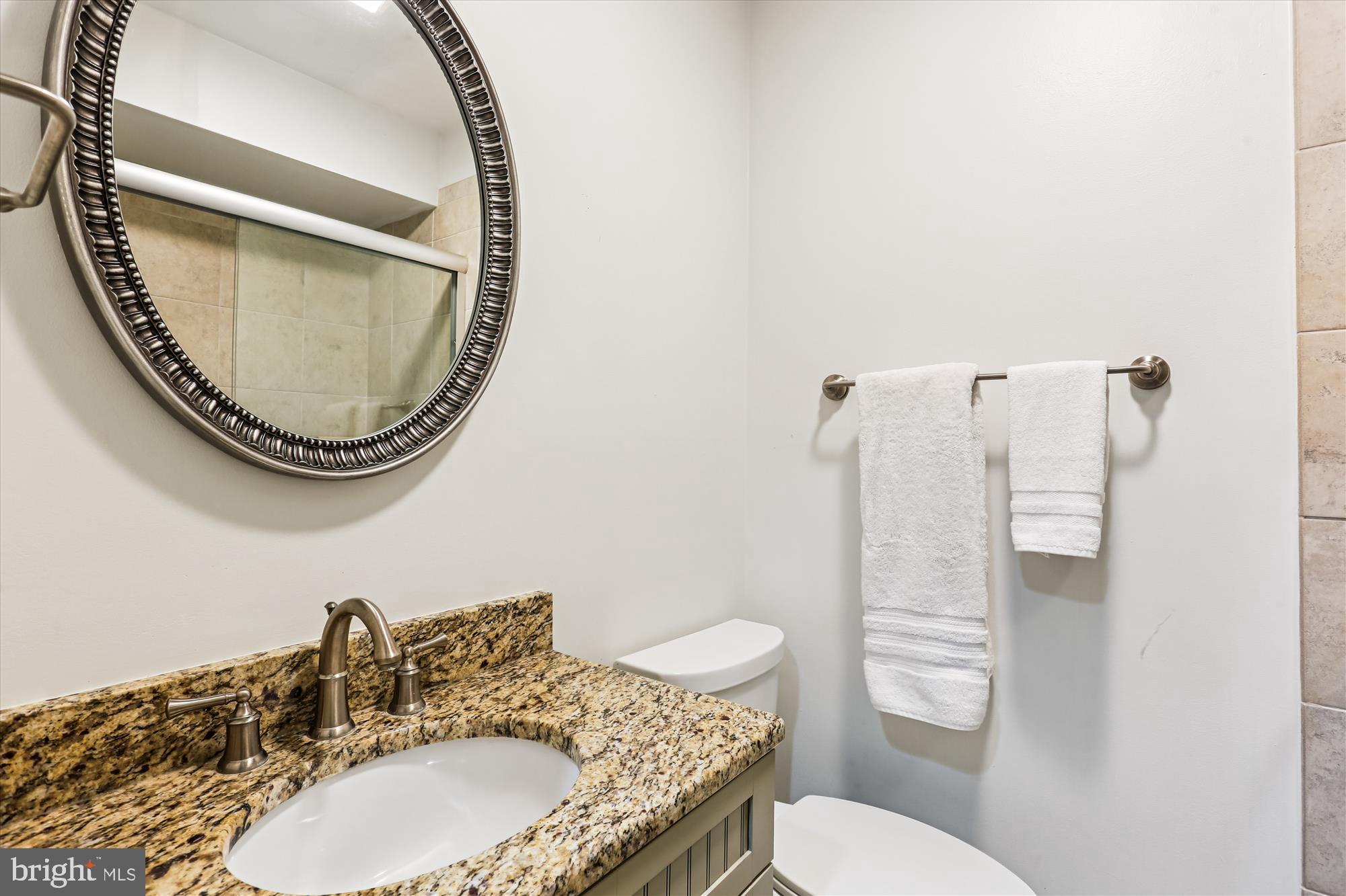 AVENEL - Residential Lease