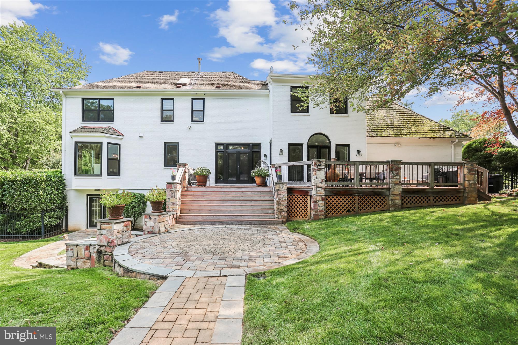 AVENEL - Residential Lease