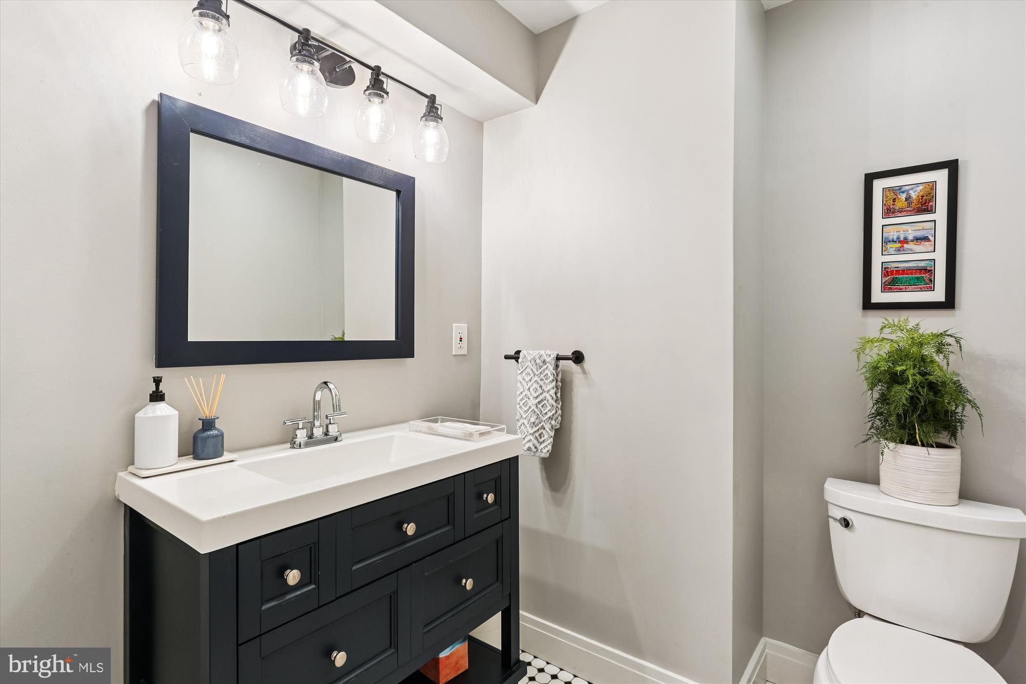 AVENEL - Residential Lease