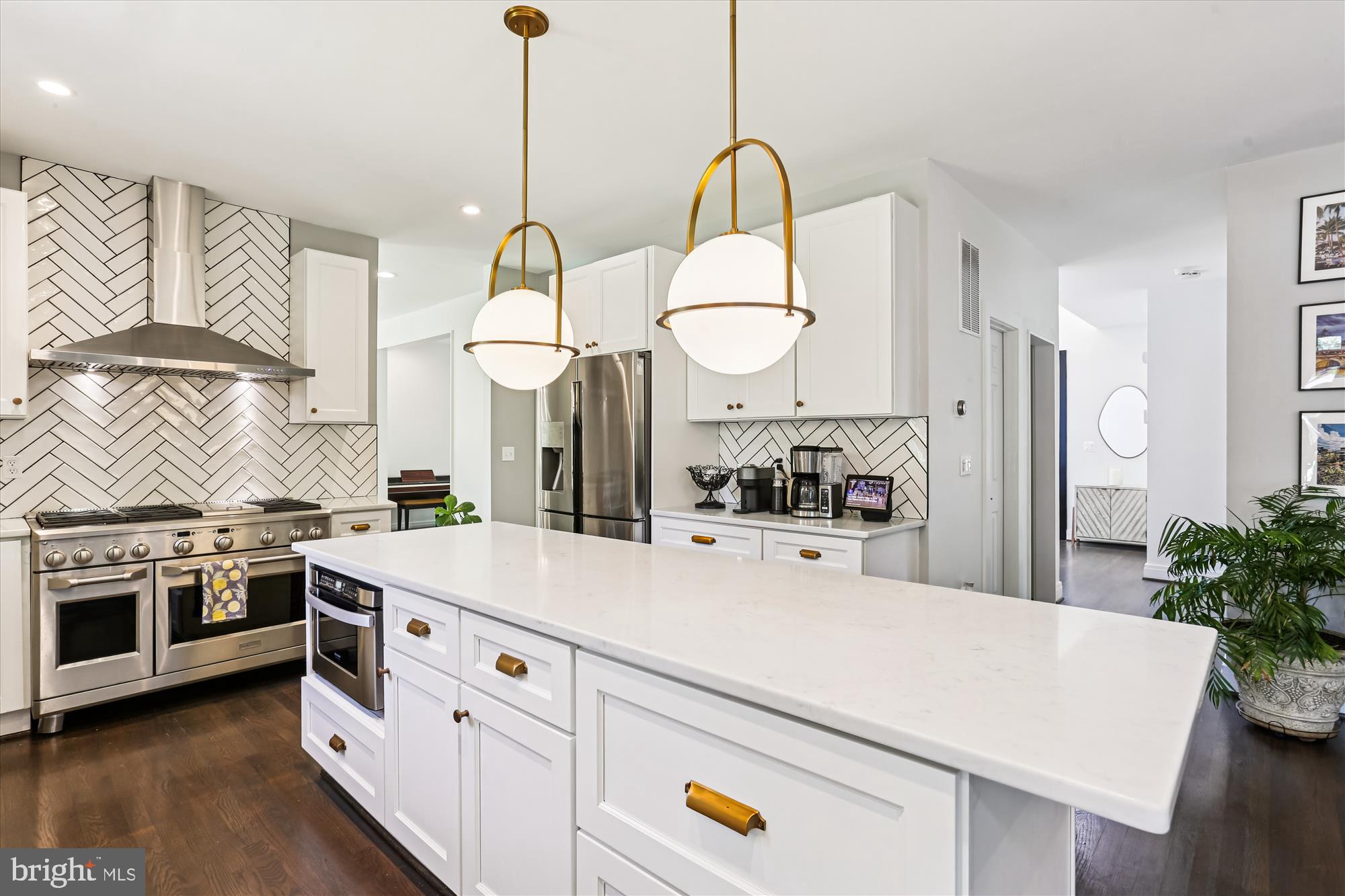 AVENEL - Residential Lease