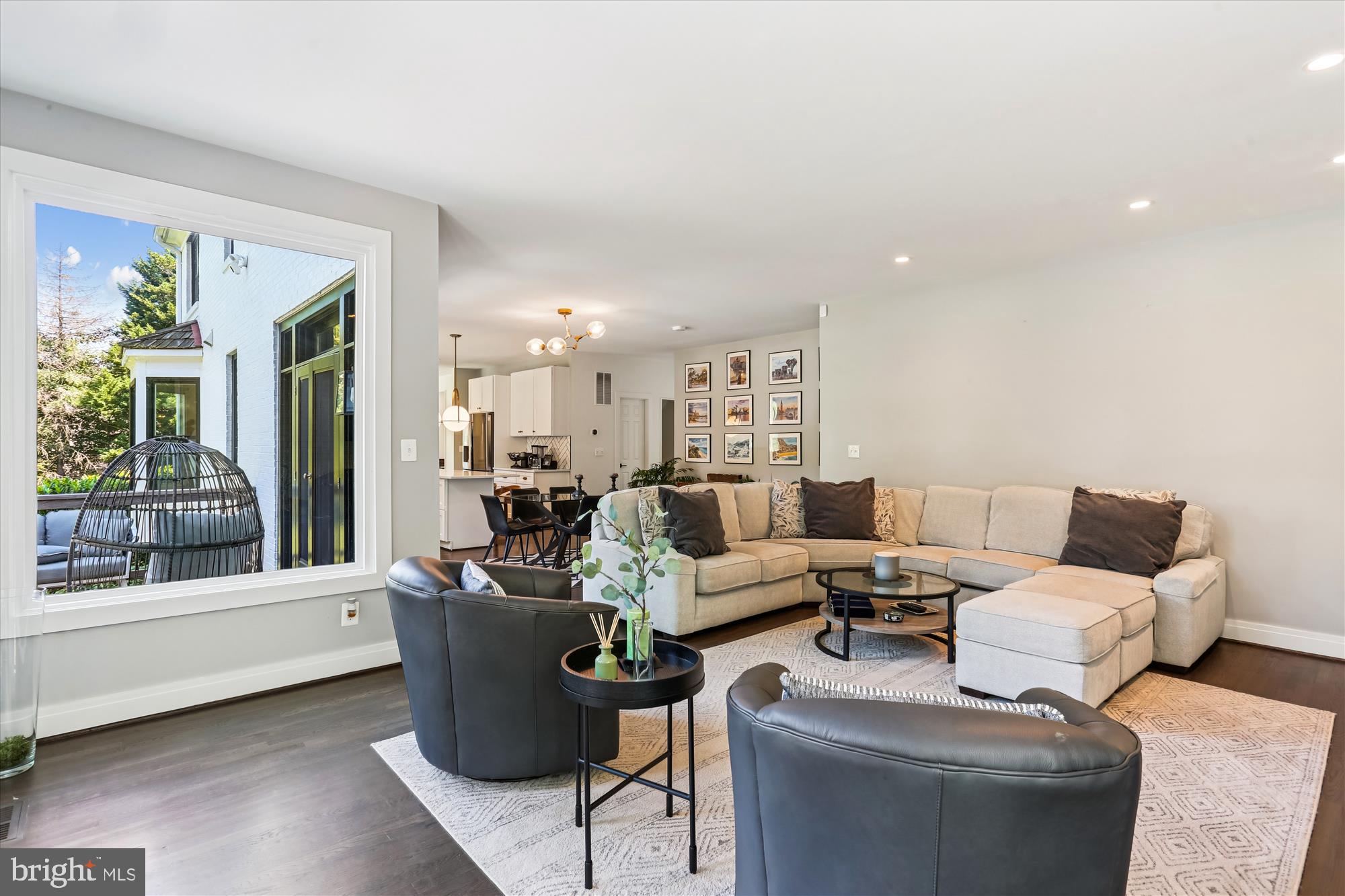 AVENEL - Residential Lease