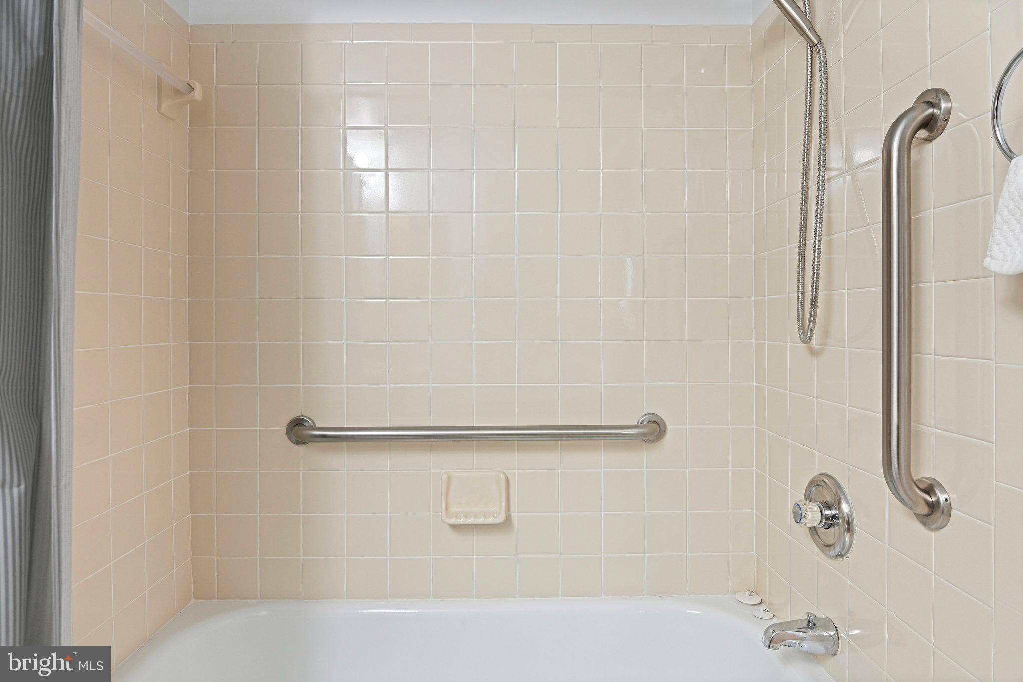 THOREAU PLACE CONDOS - Residential