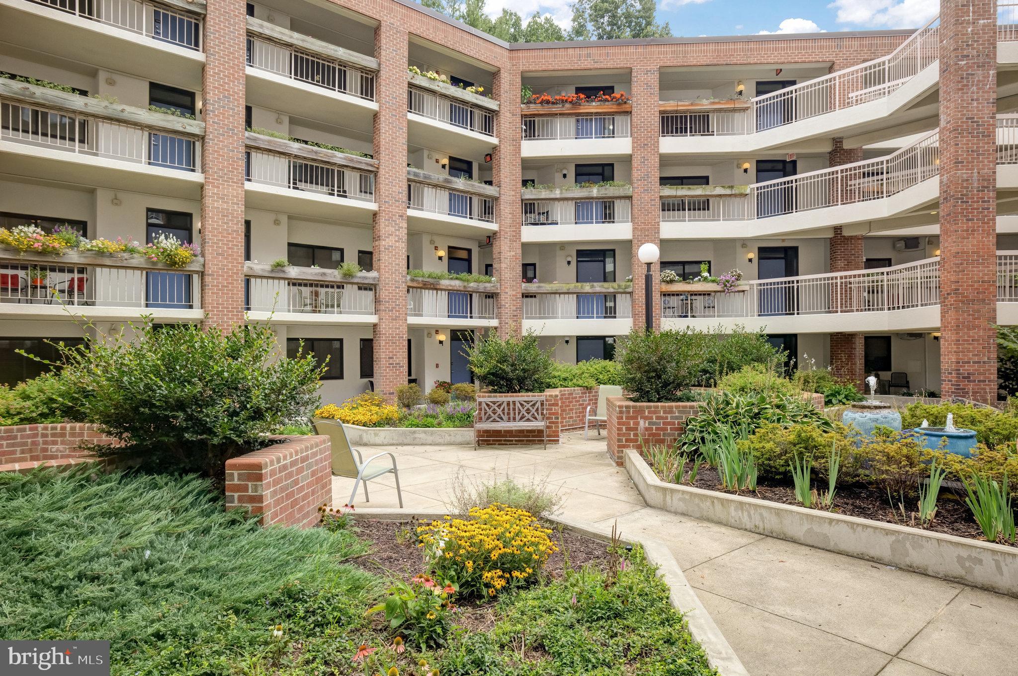 THOREAU PLACE CONDOS - Residential