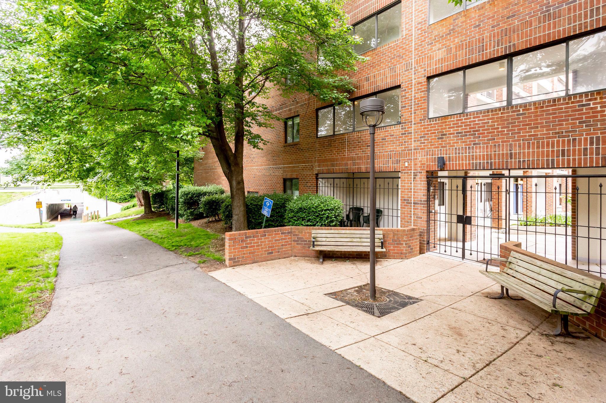 THOREAU PLACE CONDOS - Residential