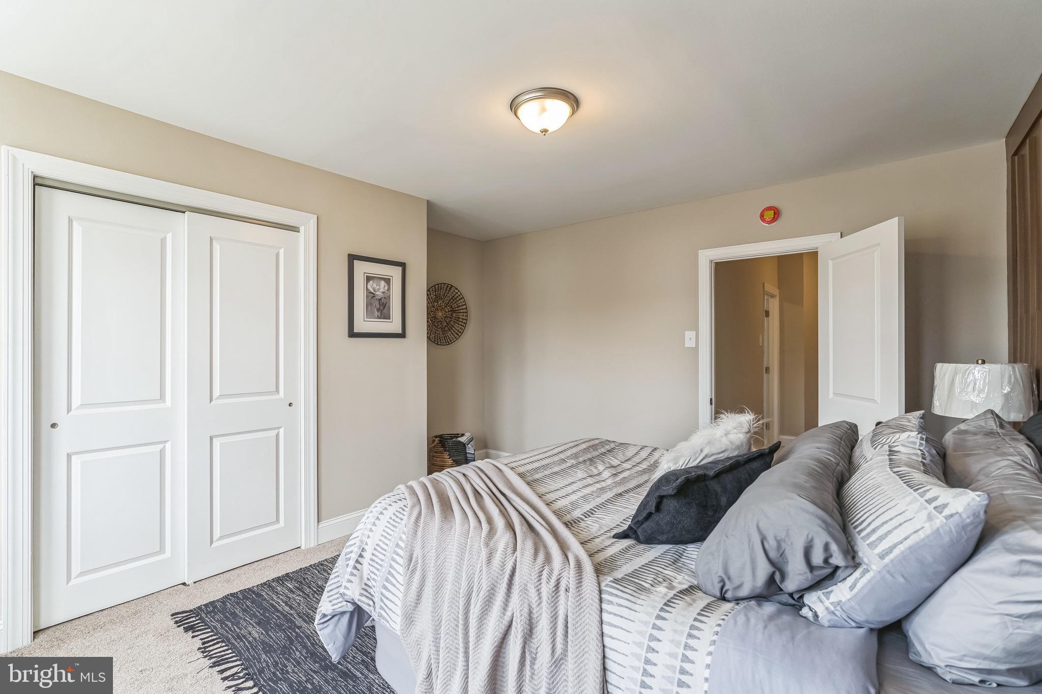 FRANKFORD - Residential