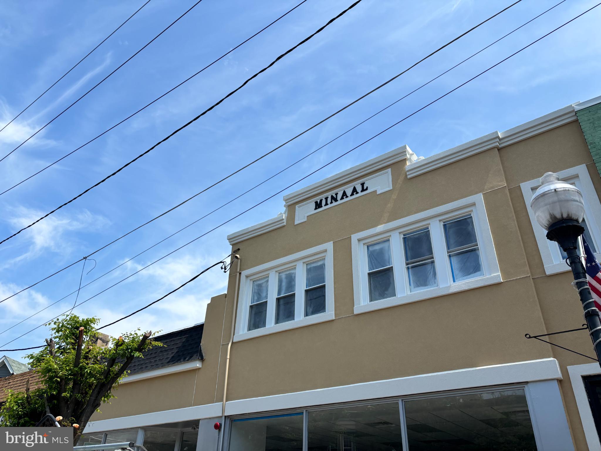 529 MONMOUTH STREET