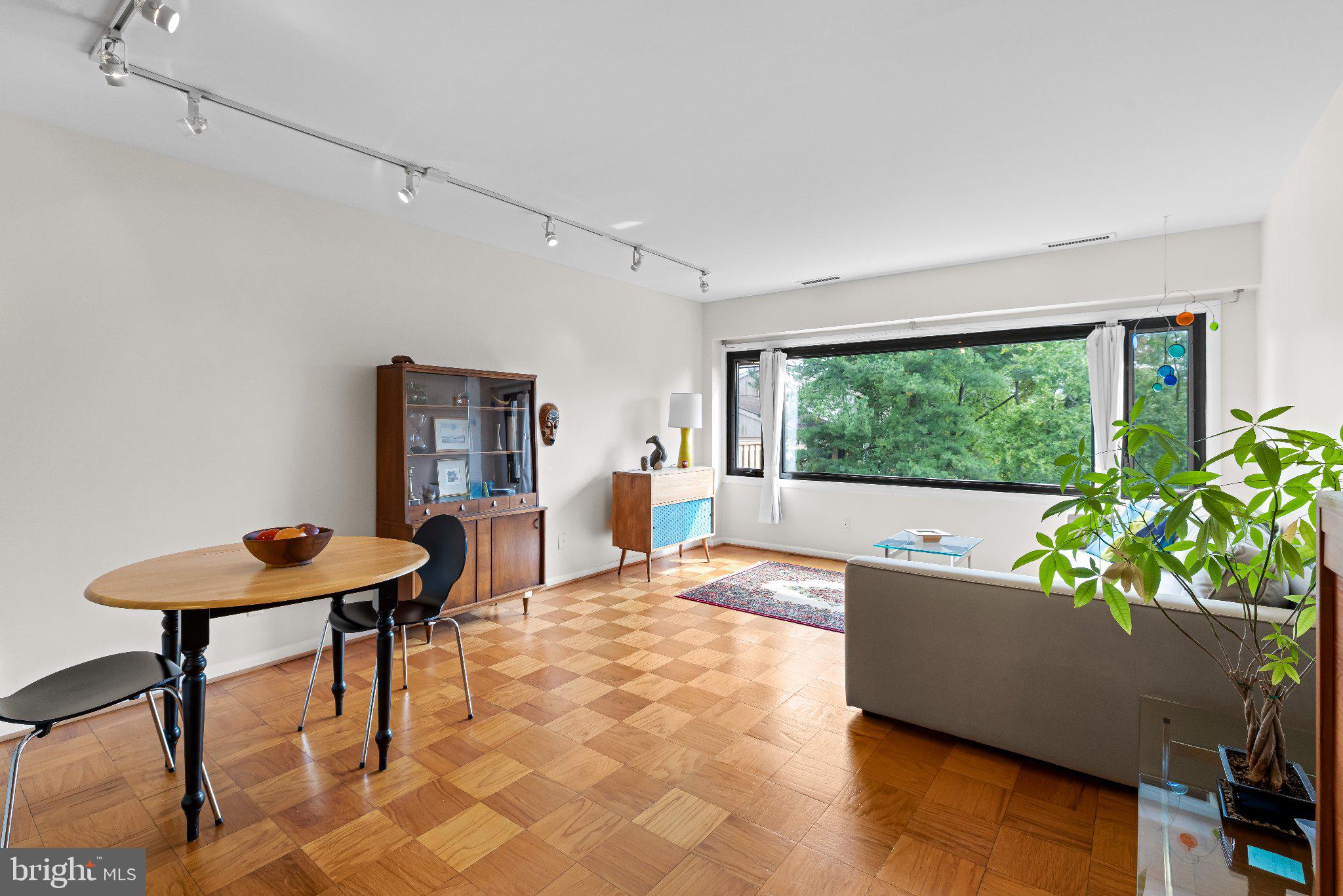 1 HAMILL COURT 45