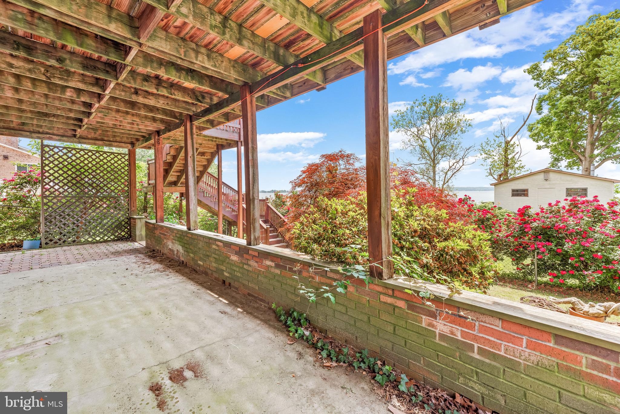 BRISCOE - Residential