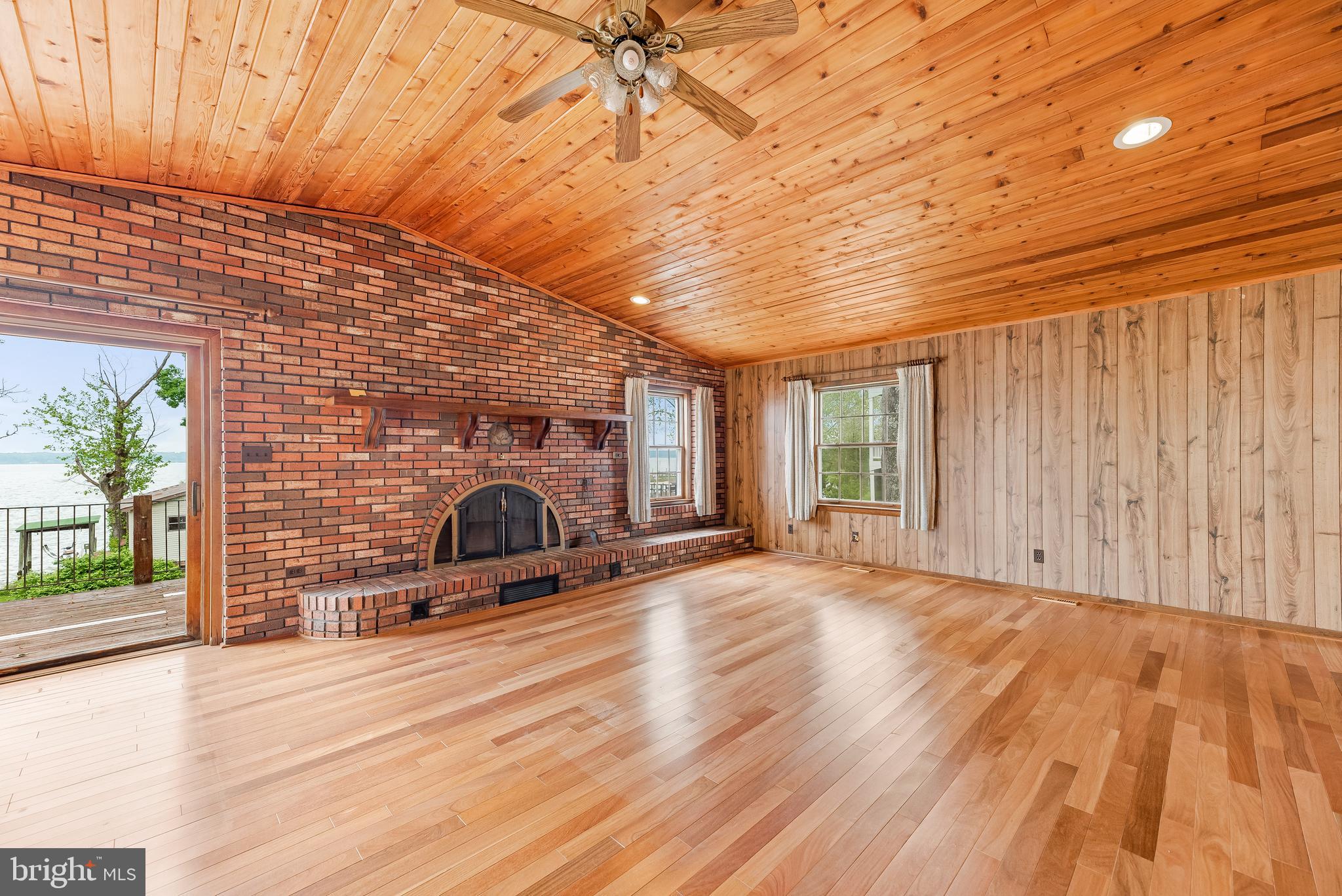 BRISCOE - Residential