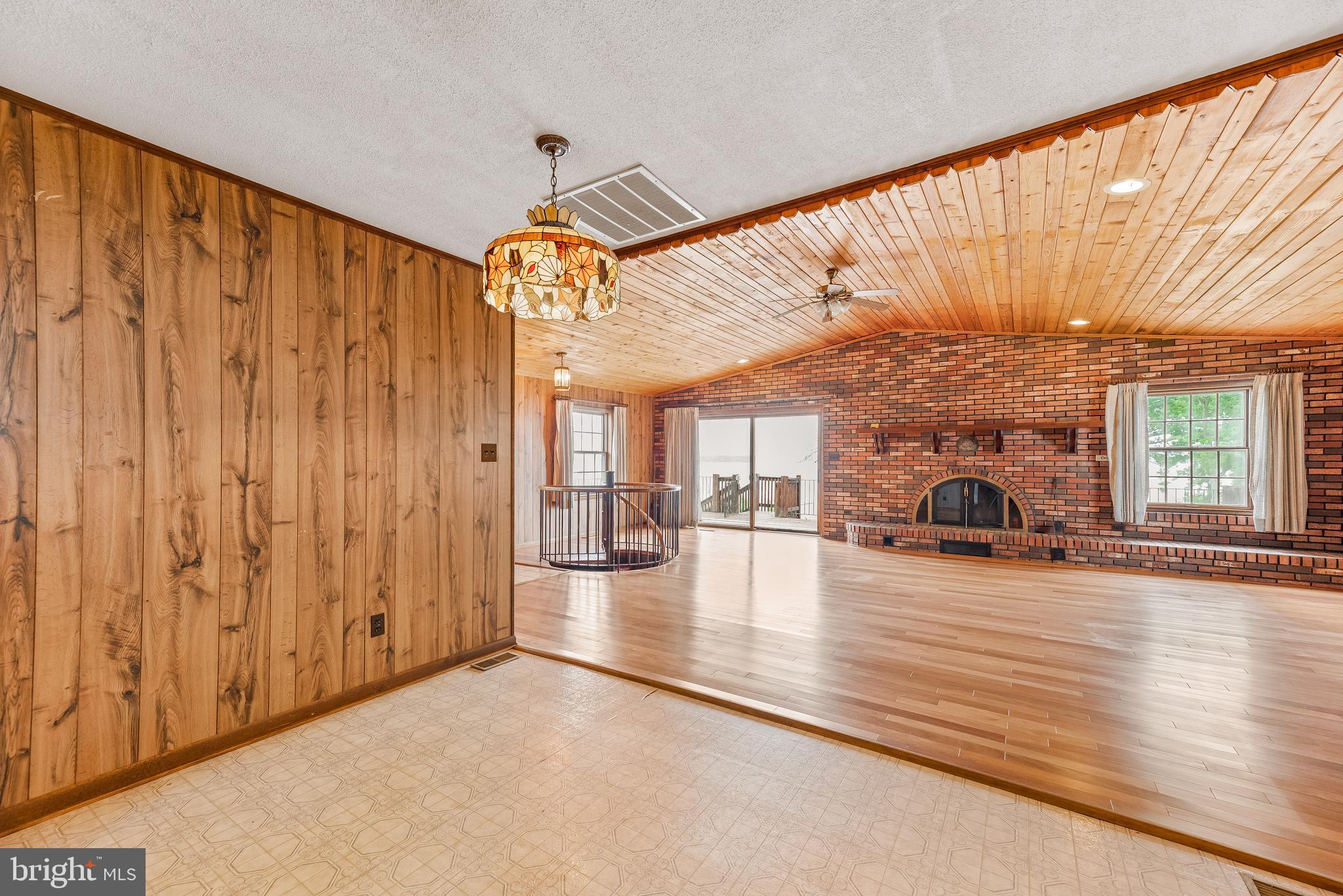 BRISCOE - Residential