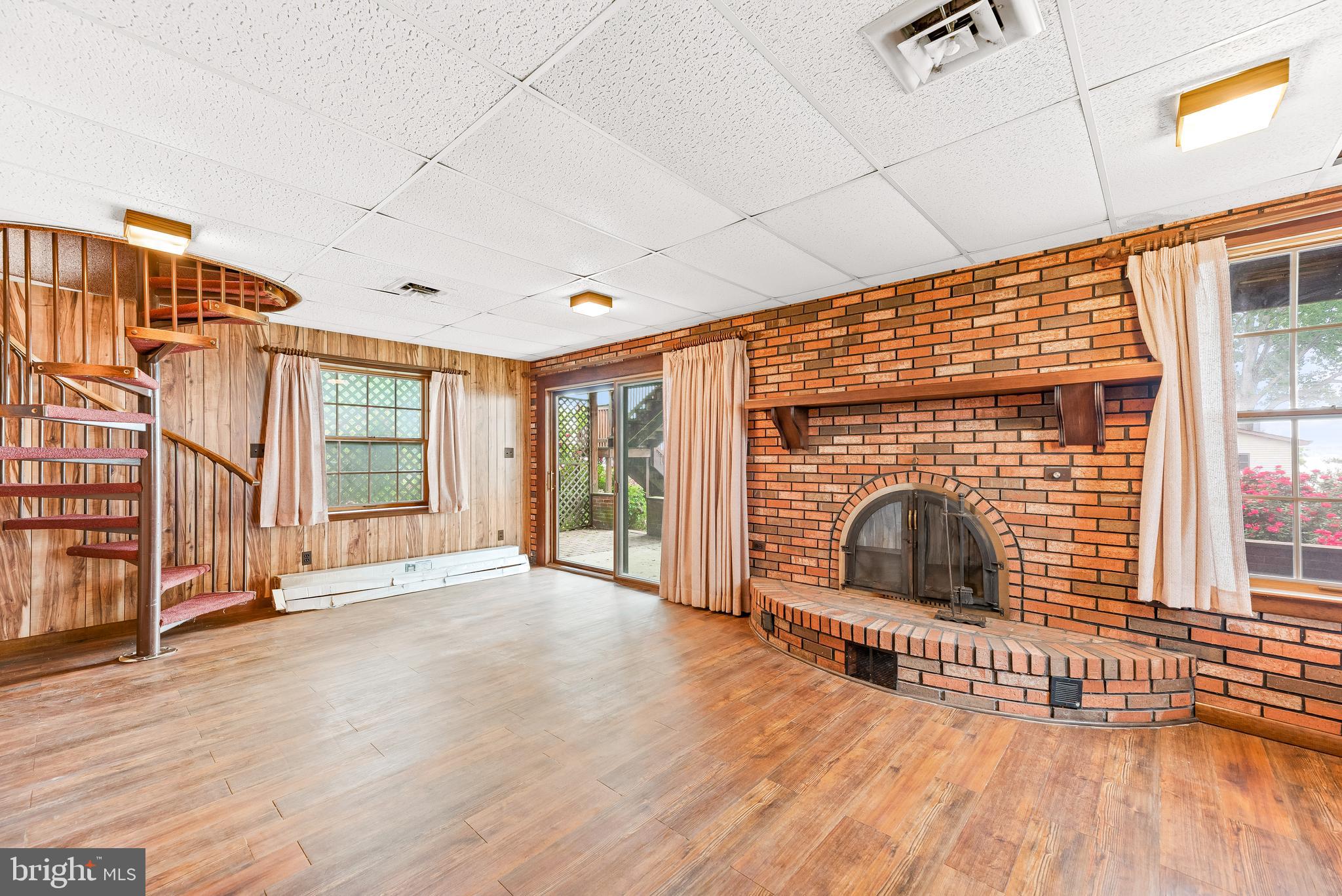 BRISCOE - Residential