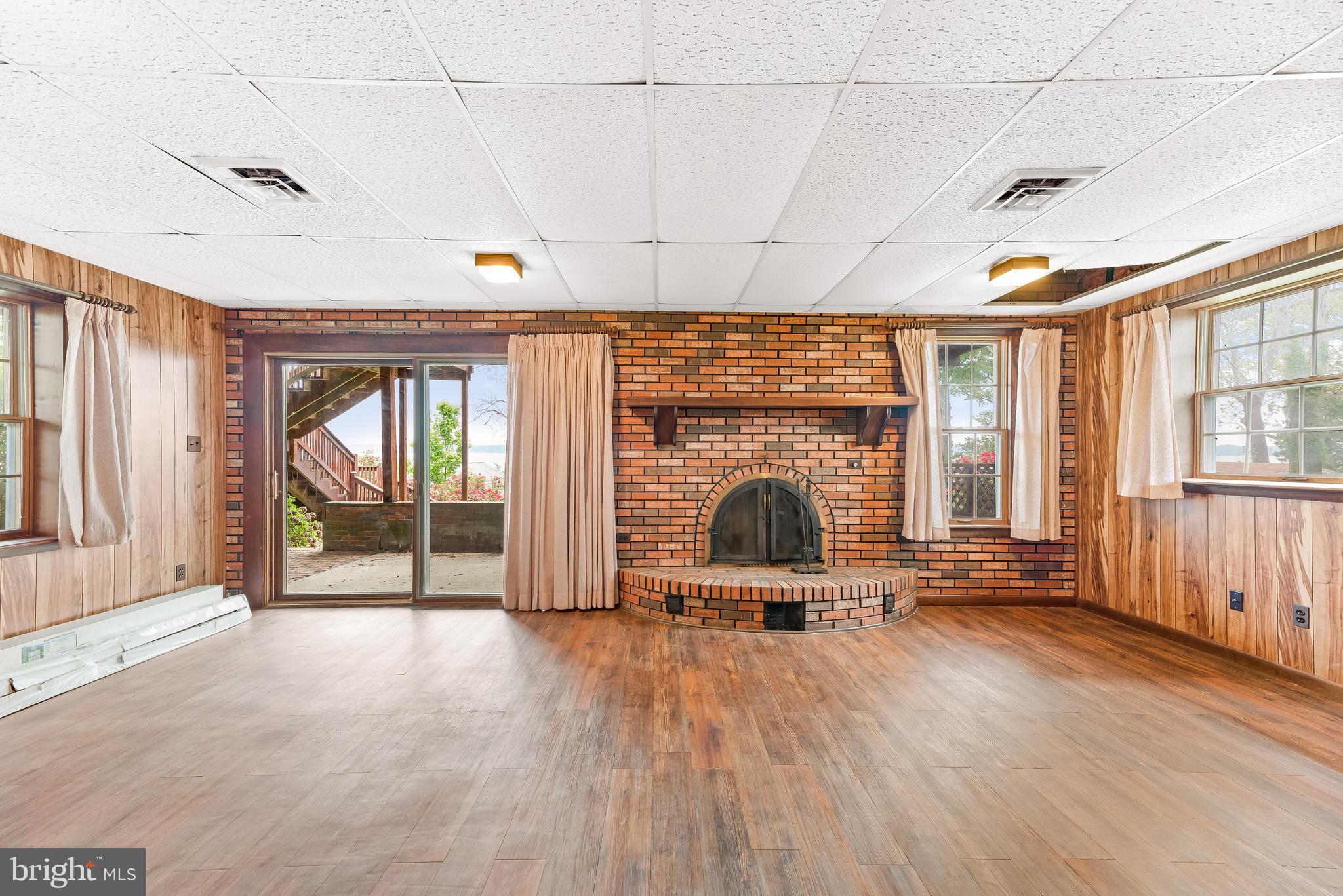 BRISCOE - Residential