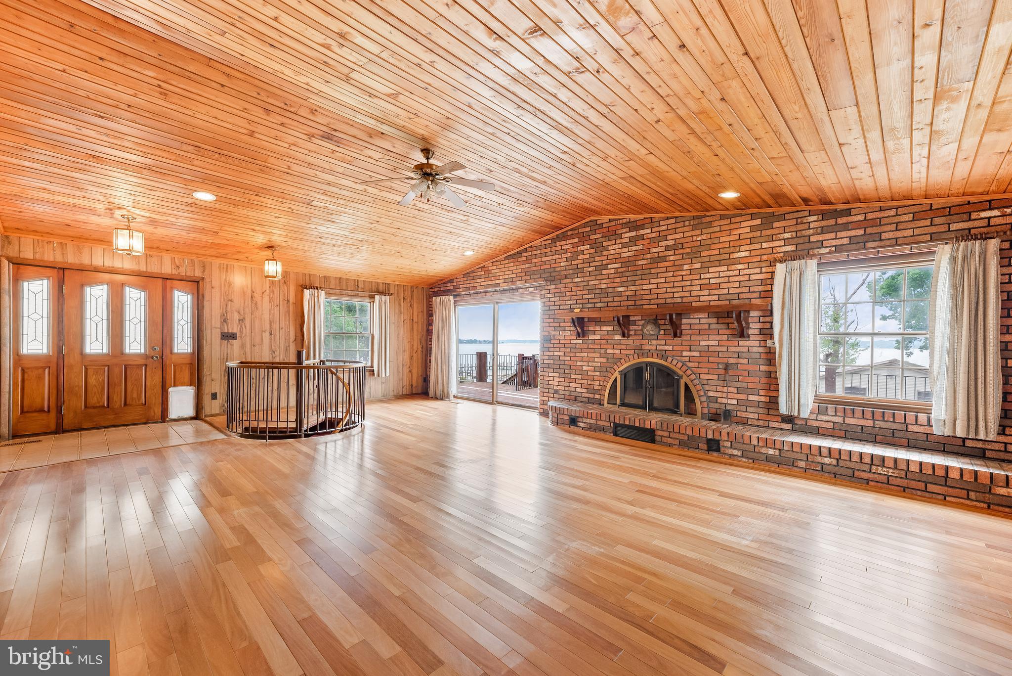 BRISCOE - Residential