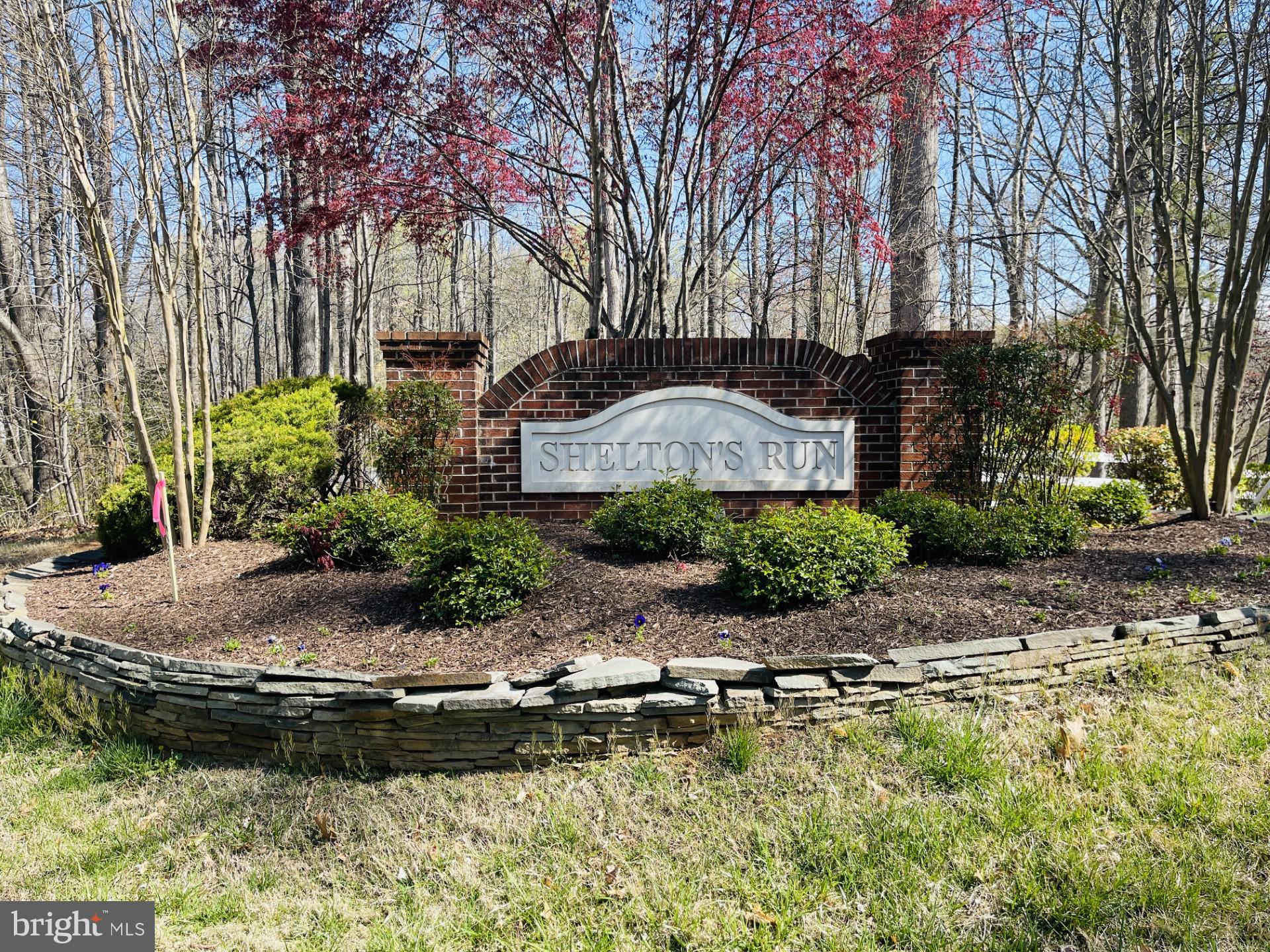 SHELTONS RUN - Residential Lease