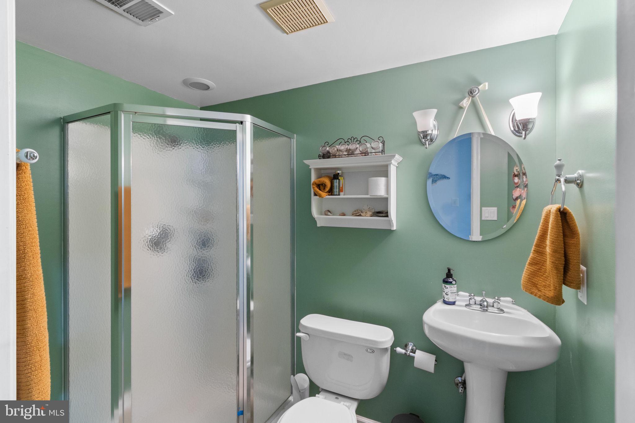 SHELTONS RUN - Residential Lease