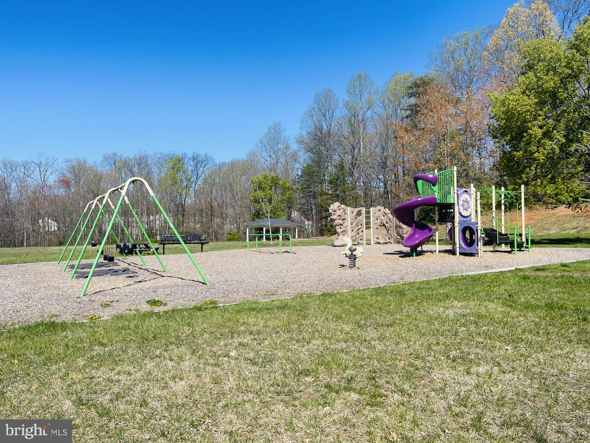 SHELTONS RUN - Residential Lease