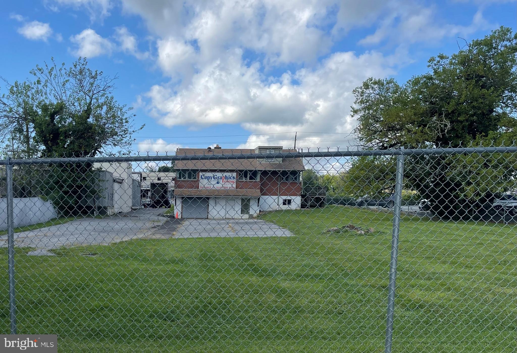 2203 SILVERSIDE ROAD