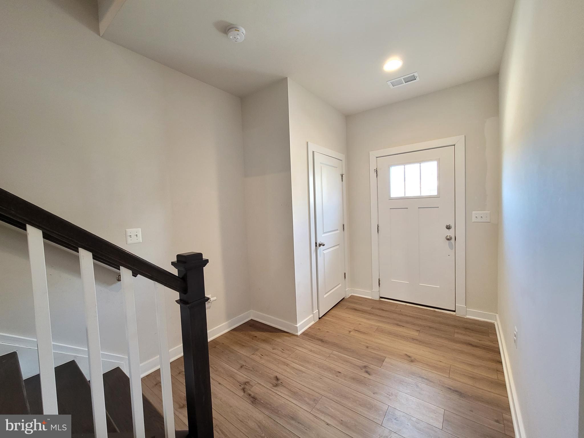 STONE BARN VILLAGE - Residential Lease