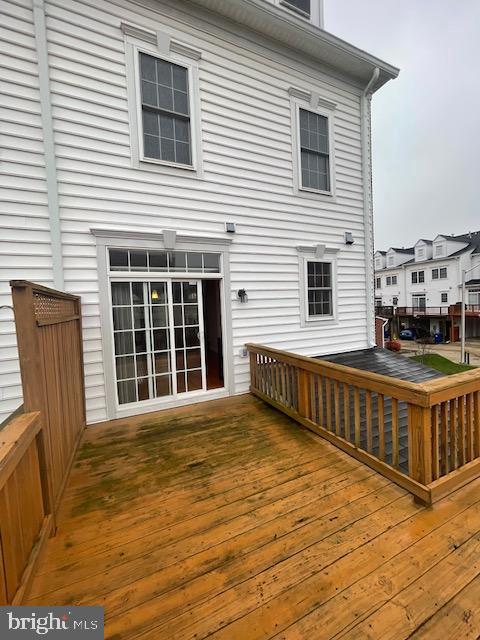 CAMDEN CROSSING - Residential Lease