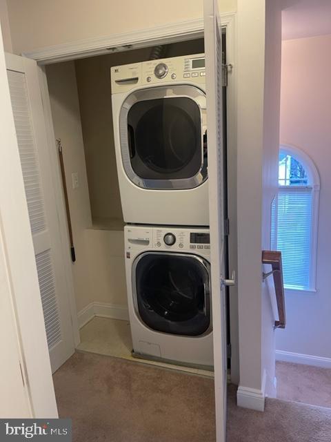 CAMDEN CROSSING - Residential Lease