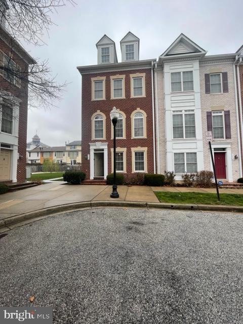 CAMDEN CROSSING - Residential Lease