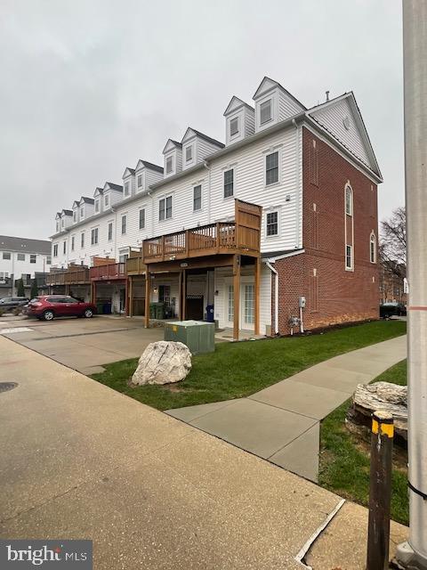 CAMDEN CROSSING - Residential Lease