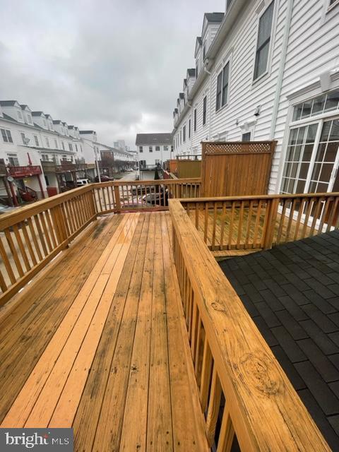 CAMDEN CROSSING - Residential Lease