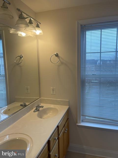 CAMDEN CROSSING - Residential Lease