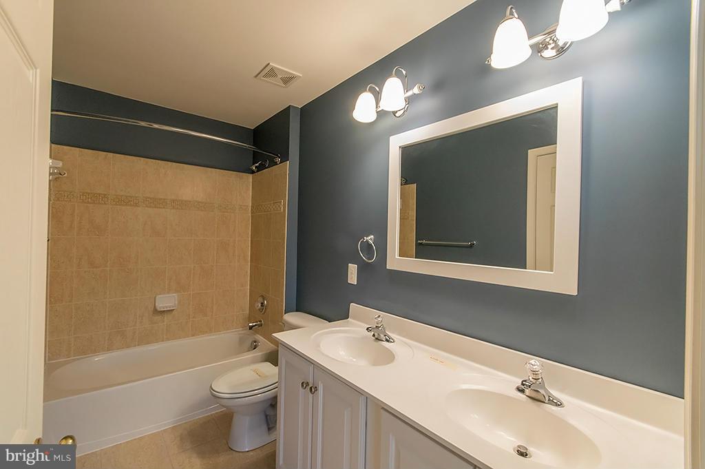 MADDEX FARM - Residential