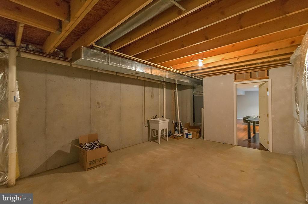 MADDEX FARM - Residential