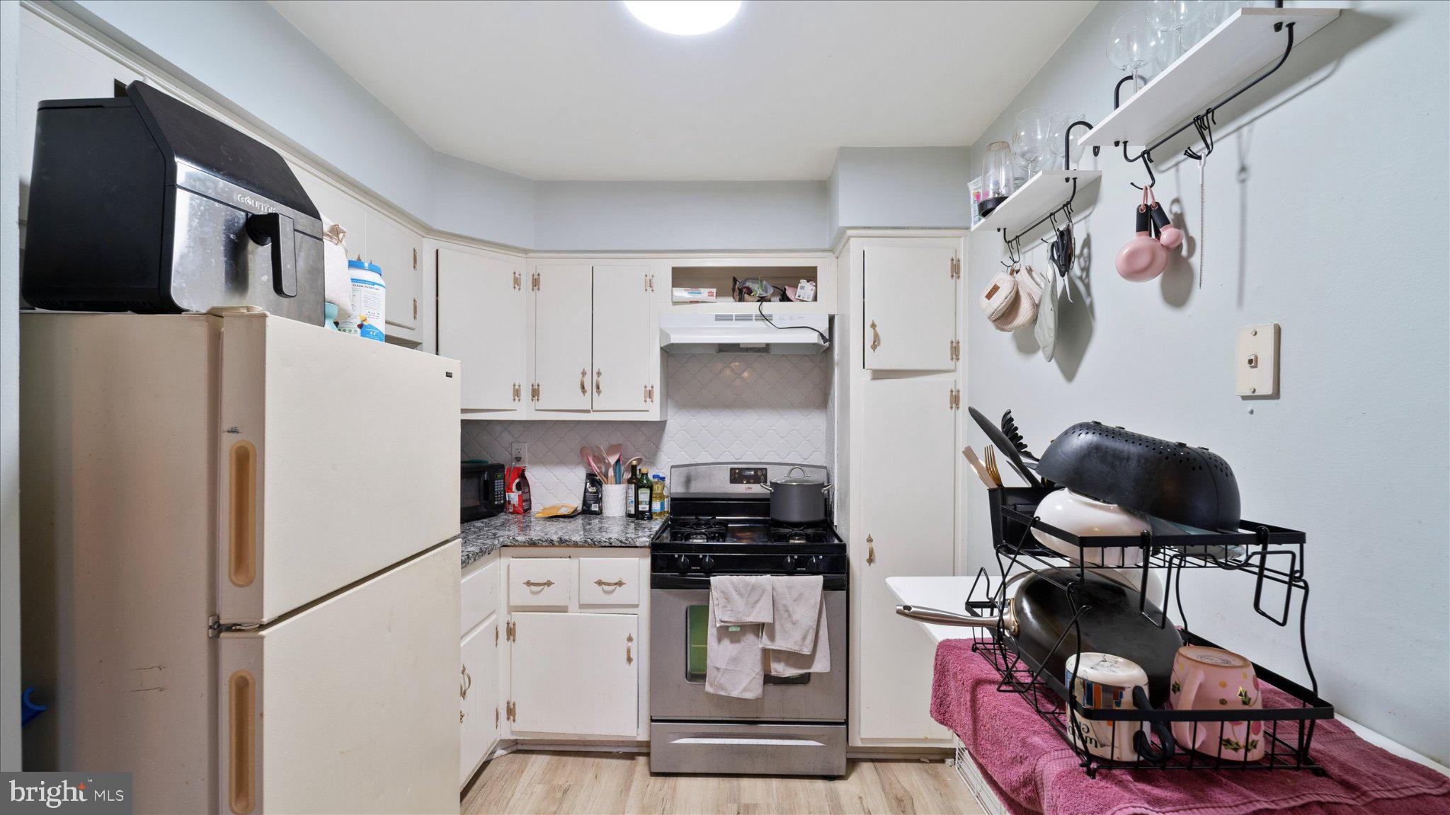 2659 DAPHNE ROAD