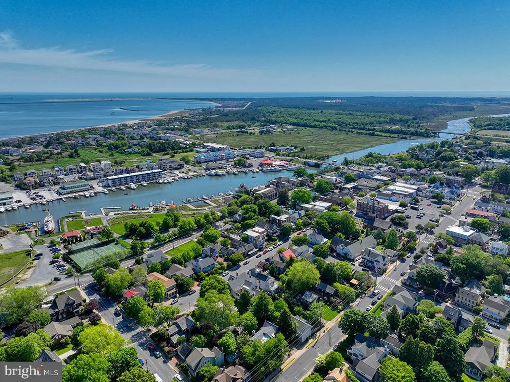 Lewes, Delaware 19958, United States, 5 Bedrooms Bedrooms, ,5 BathroomsBathrooms,Residential,Active,135010
