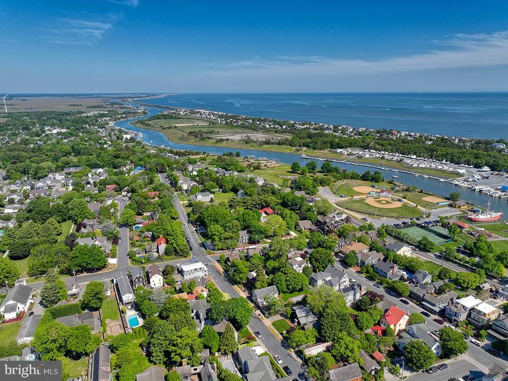Lewes, Delaware 19958, United States, 5 Bedrooms Bedrooms, ,5 BathroomsBathrooms,Residential,Active,135010