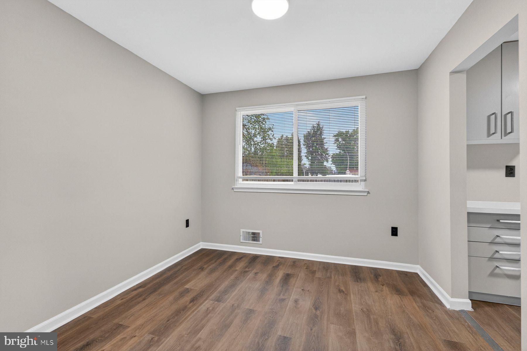 HILLCREST HEIGHTS - Residential