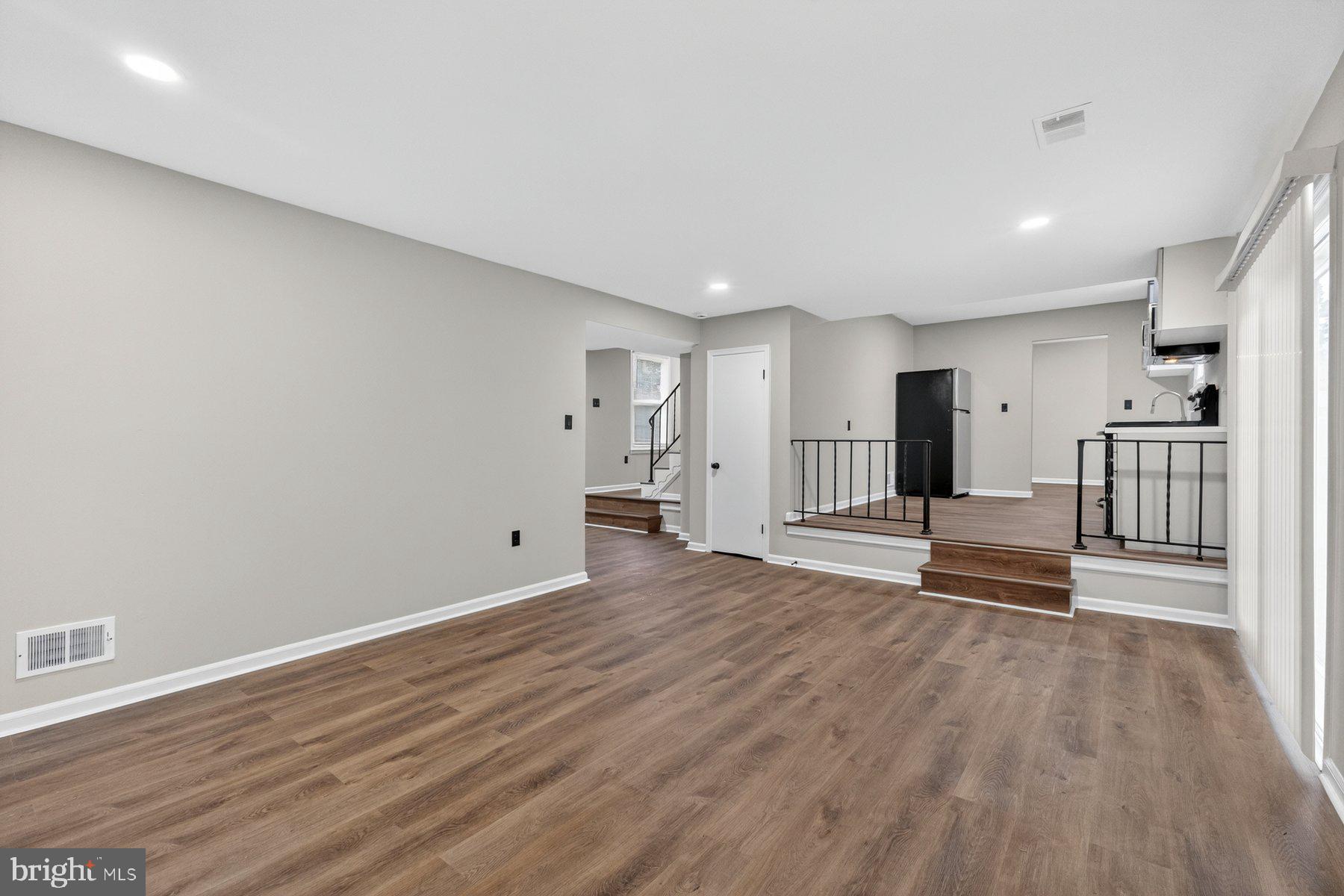 HILLCREST HEIGHTS - Residential