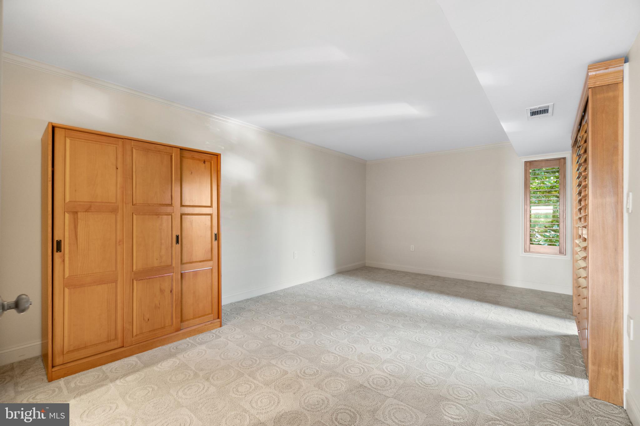 PRESIDENT POINT - Residential Lease