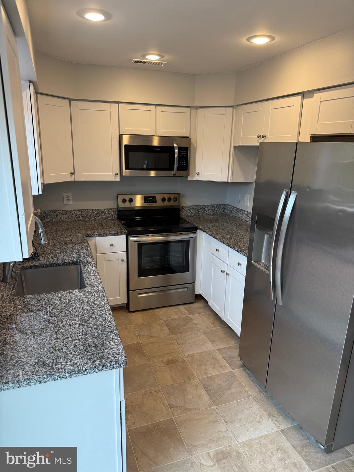 POINT OF WOODS - Residential Lease