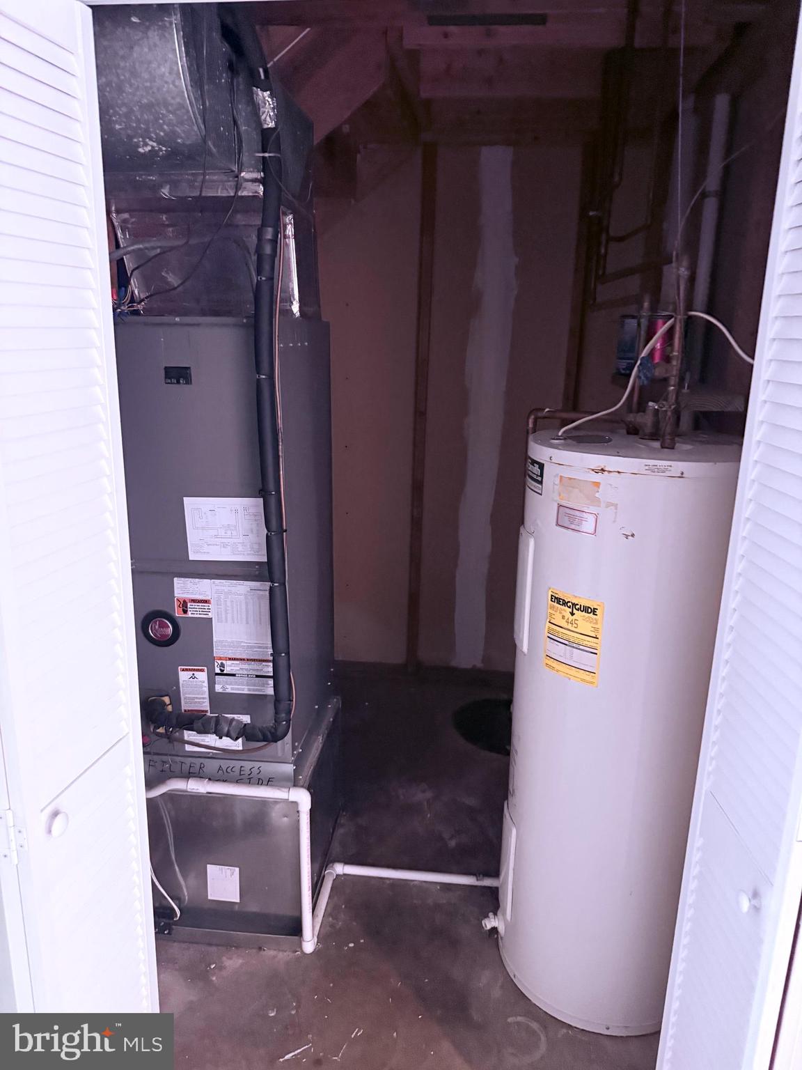 POINT OF WOODS - Residential Lease