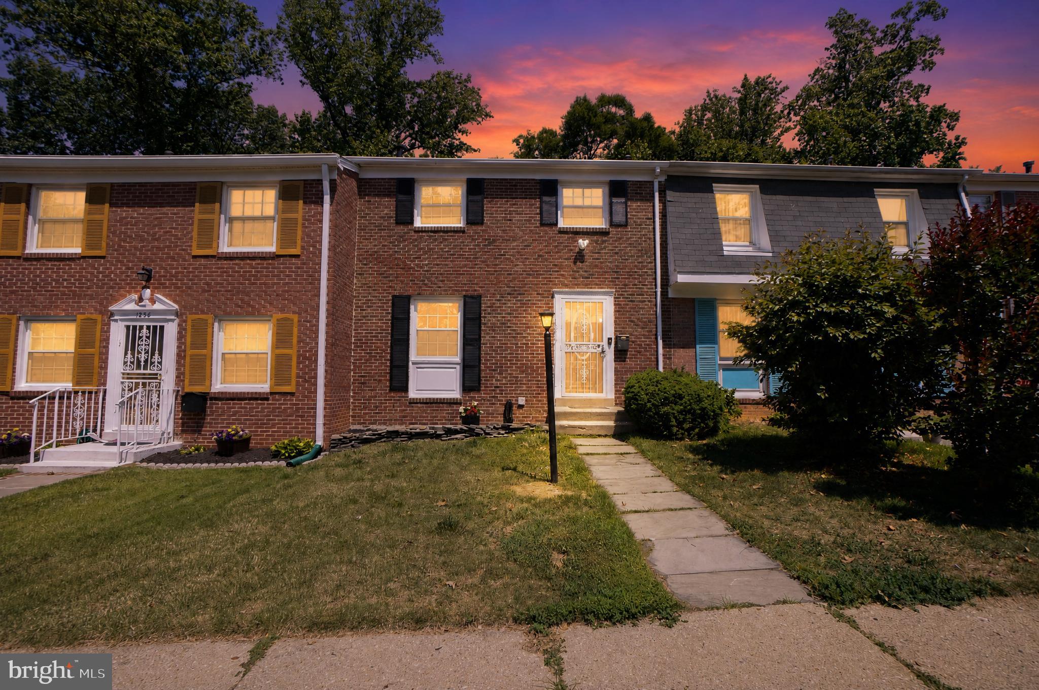 PINEWOOD HILL - Residential