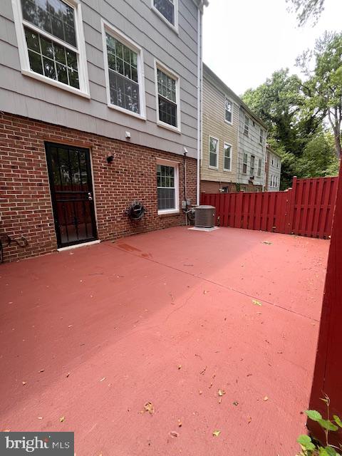 PINEWOOD HILL - Residential