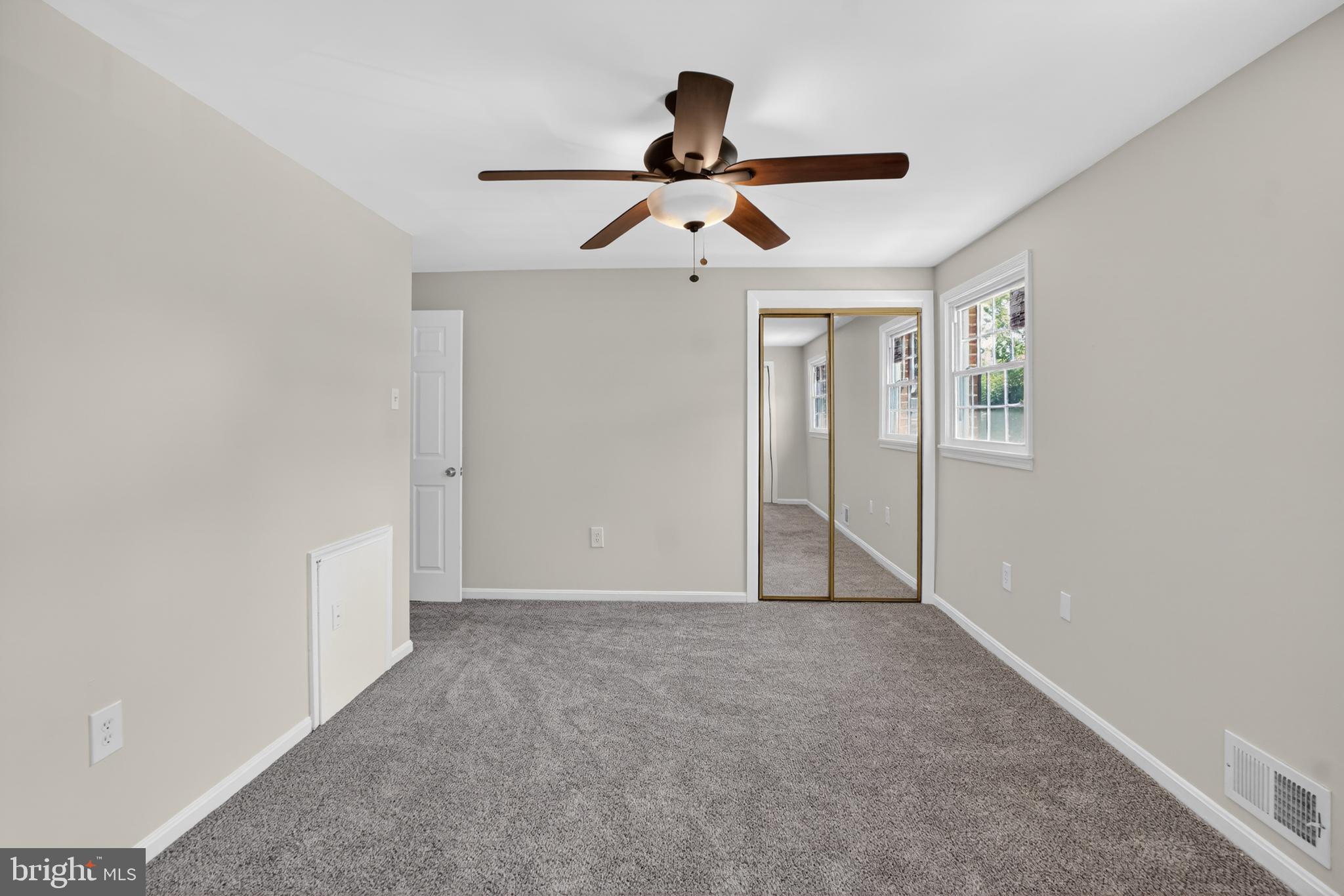 PINEWOOD HILL - Residential
